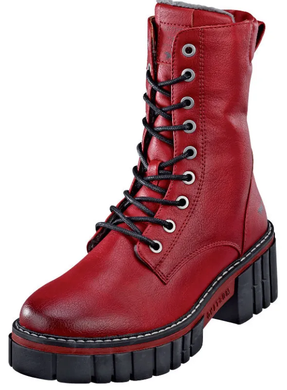 Kurzschaftstiefel mit kräftiger Sohle von Mustang