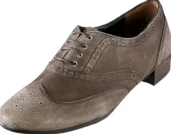 Leichter Schnürschuh mit Lyralochung und Flügelkappe