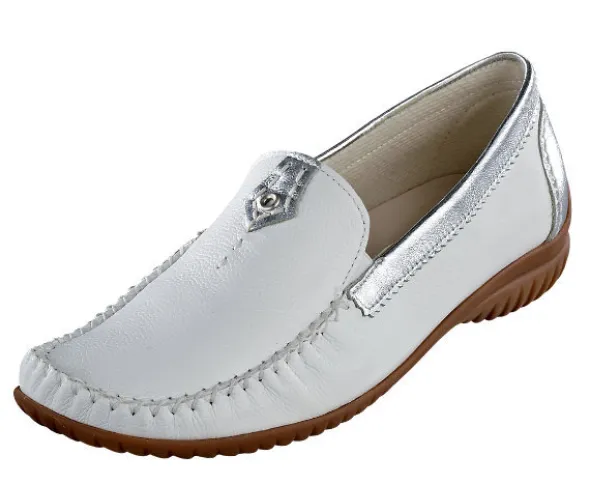 Mokassin-Slipper in bequemer Weite