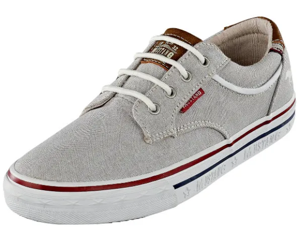 Mustang Canvas Sneaker